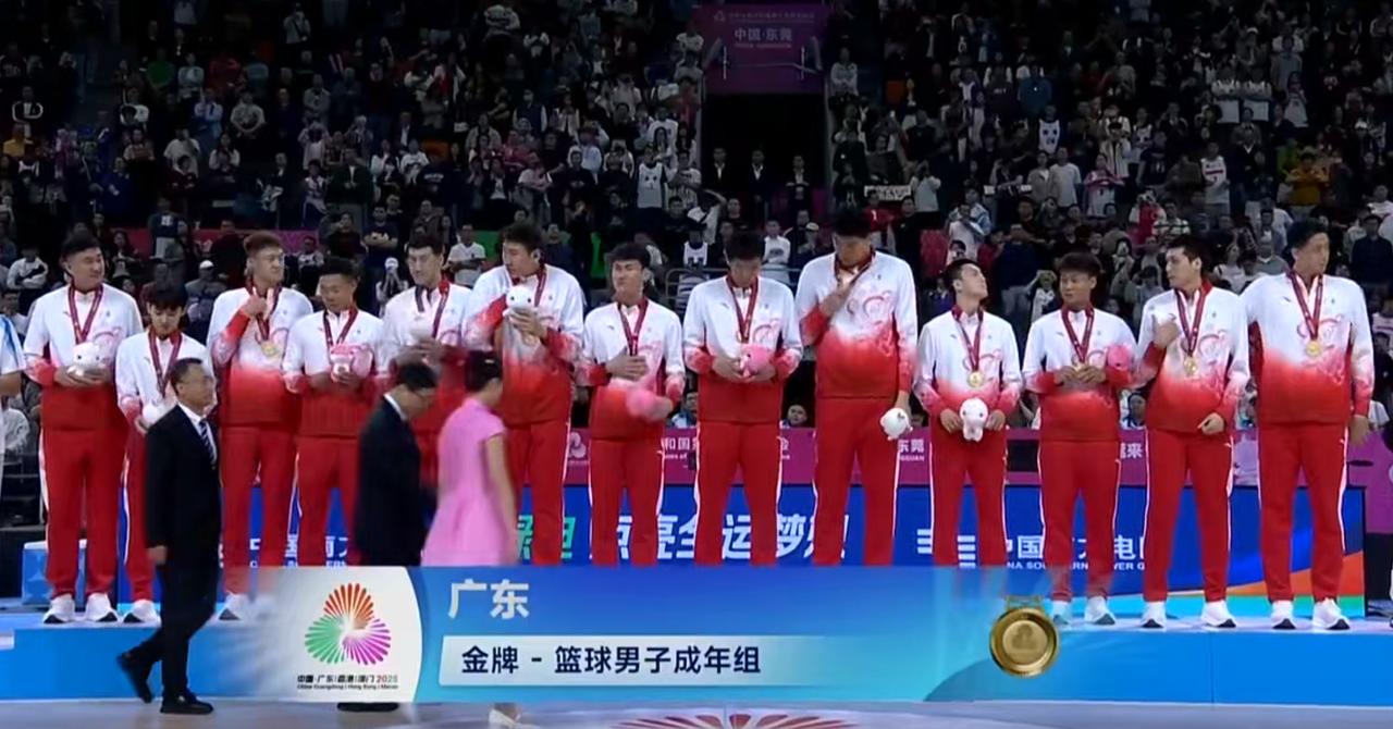 赵睿正式与广东队说再见！2025年全运会男篮比赛，随着广东队击败浙江队告一段落