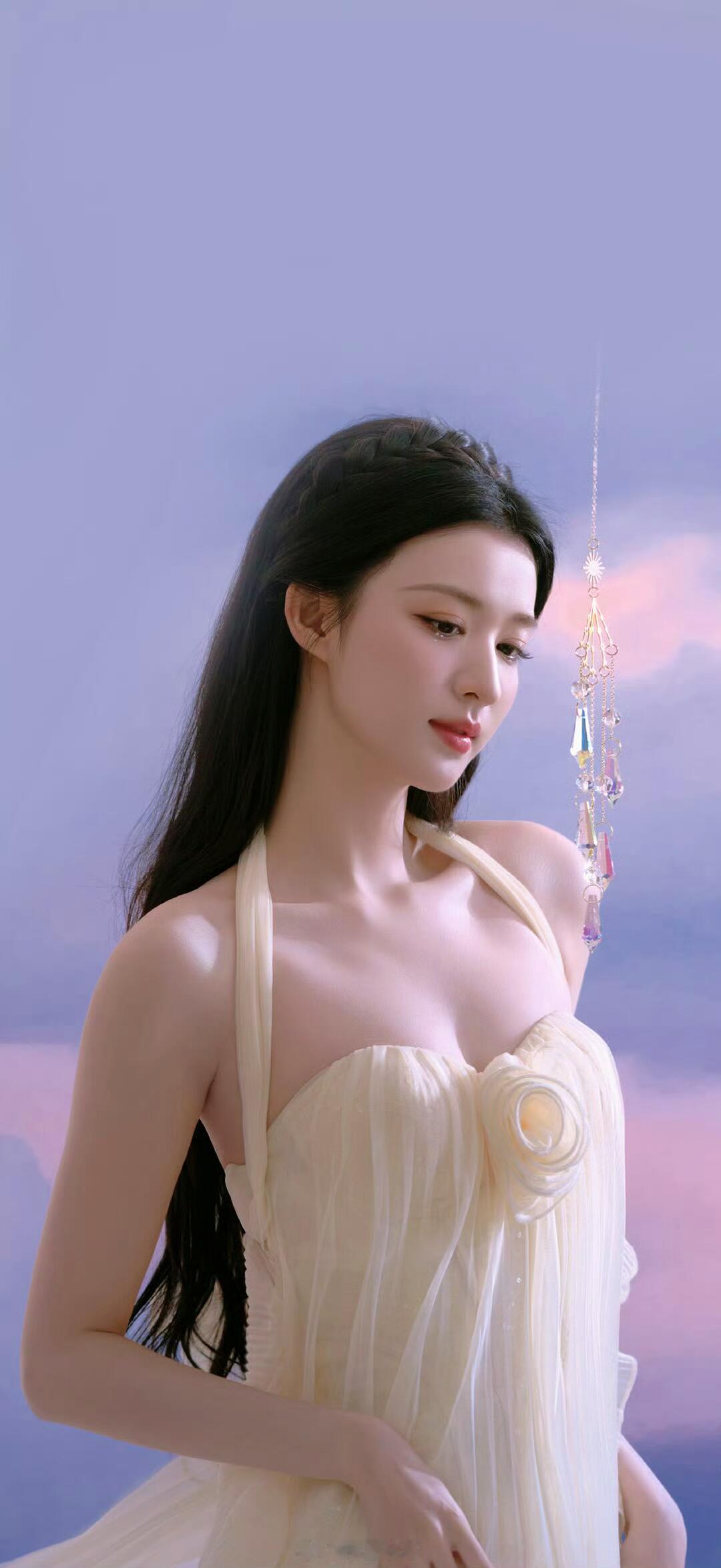 王楚然这条裙子太性感了​