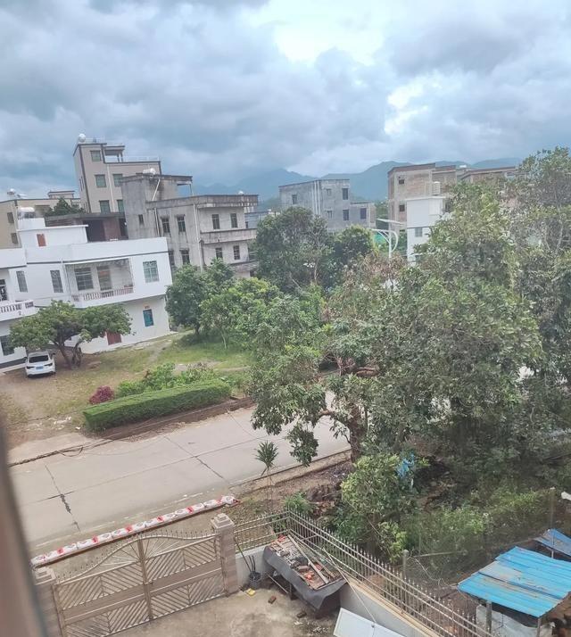 中国这次为什么敢于亮剑直接得罪美国，也要派出军舰援助委瑞内拉的原因终于浮出水面。