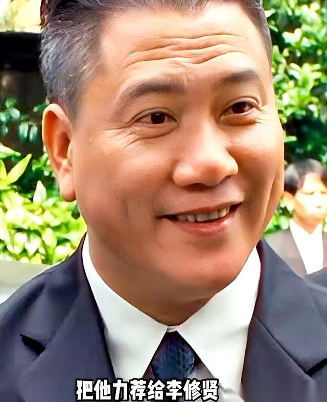 翻开香港影坛的旧账，周星驰筹拍新电影时的这段选角往事，至今看着依然透着股反常的狠劲。当年周星驰连着五