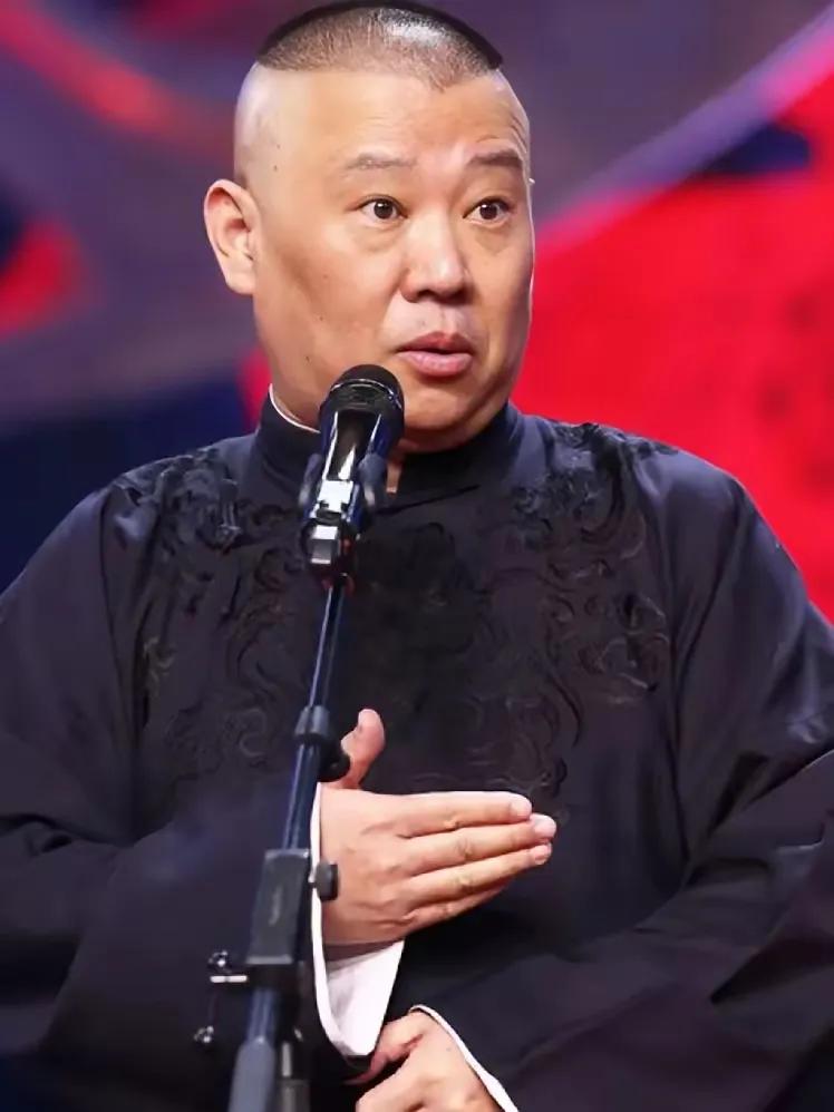传统相声圈再起波澜，杨议直言郭德纲只会取乐，自己才算是真功夫相声圈最近又热闹起