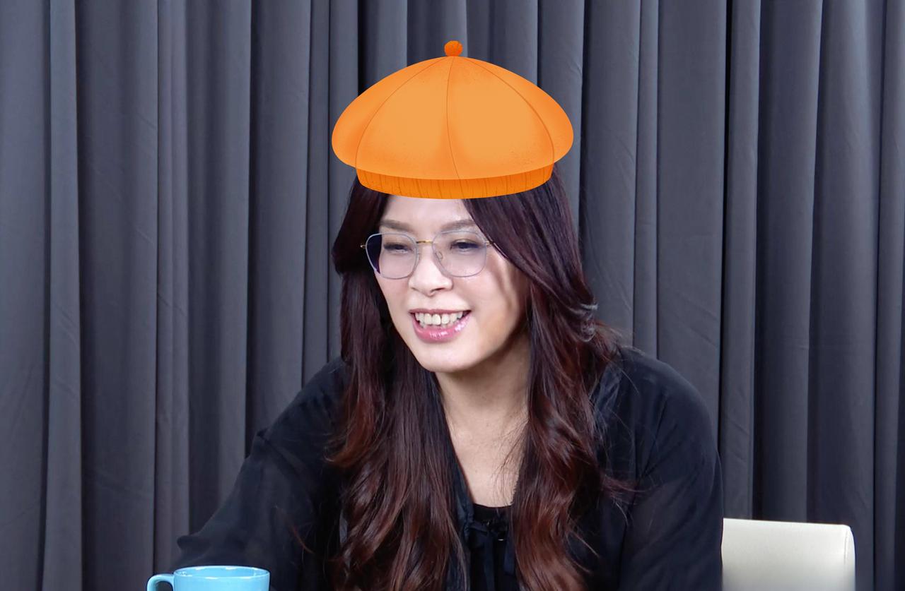 万万没想到,新当选的国民党主席郑丽文,一查底细才发现她不仅是妥妥的“蓝二代”,身