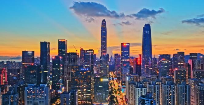 去过深圳就懂，一旦走掉500万人口，那危机妥妥的。之前网上流传深圳流失近500万