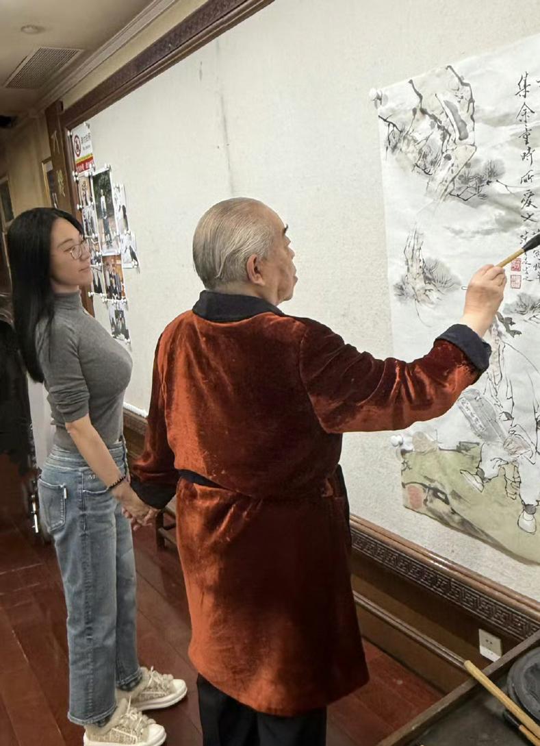 书画大师范曾这声明信息量巨大啊一方面宣布“喜得独子”，一方面又和女儿、继子断绝