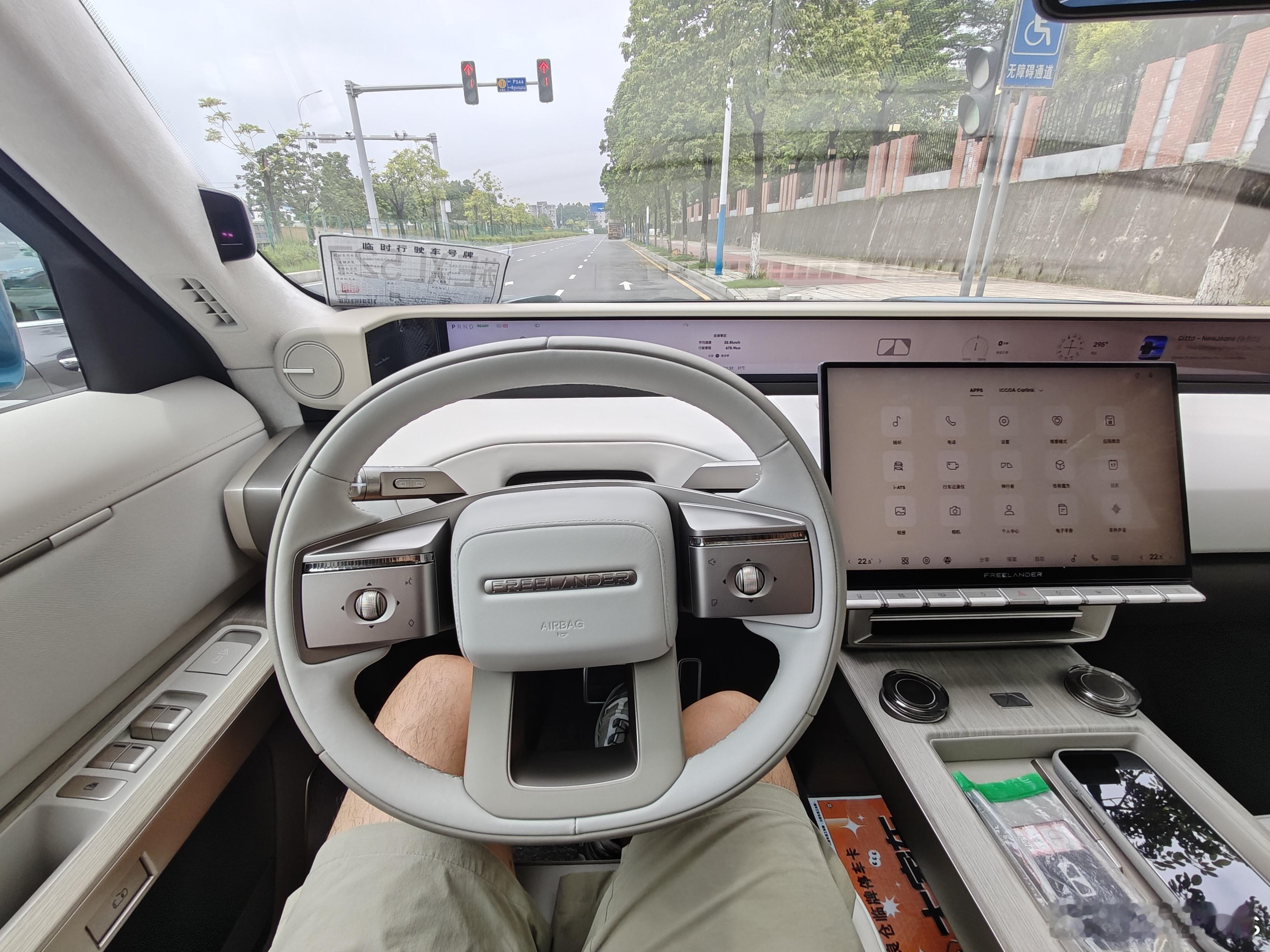 回公司特别拿神行者8开了一圈，又真系几有高级感，这样的越野实力，这样的行驶品质，