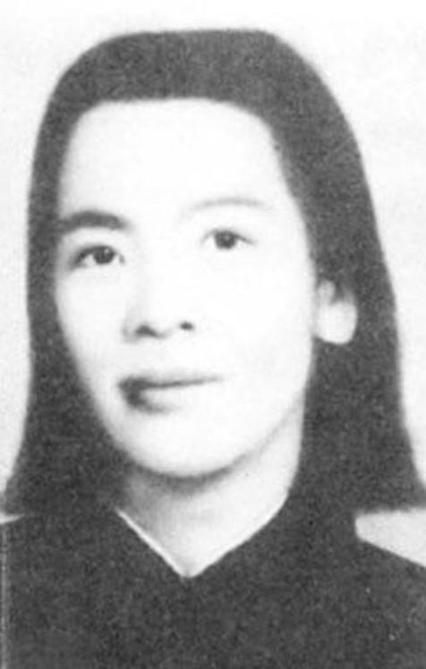 建国后听闻贺子珍无业，毛主席瞬间面露不悦：按她的资历不该这样。 贺子珍是井冈