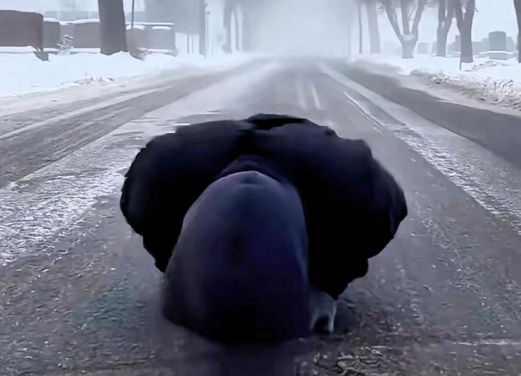 人一旦得势，不论男女，三两年就能逆袭大翻身，获得原来想也不敢想的财富。·