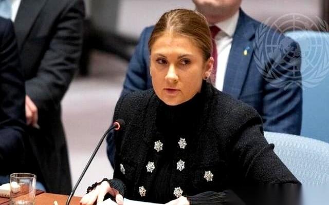 人家递过来一份“和平协议”，我瞅了一眼，差点没气笑。军队裁掉，地盘交出去，不准