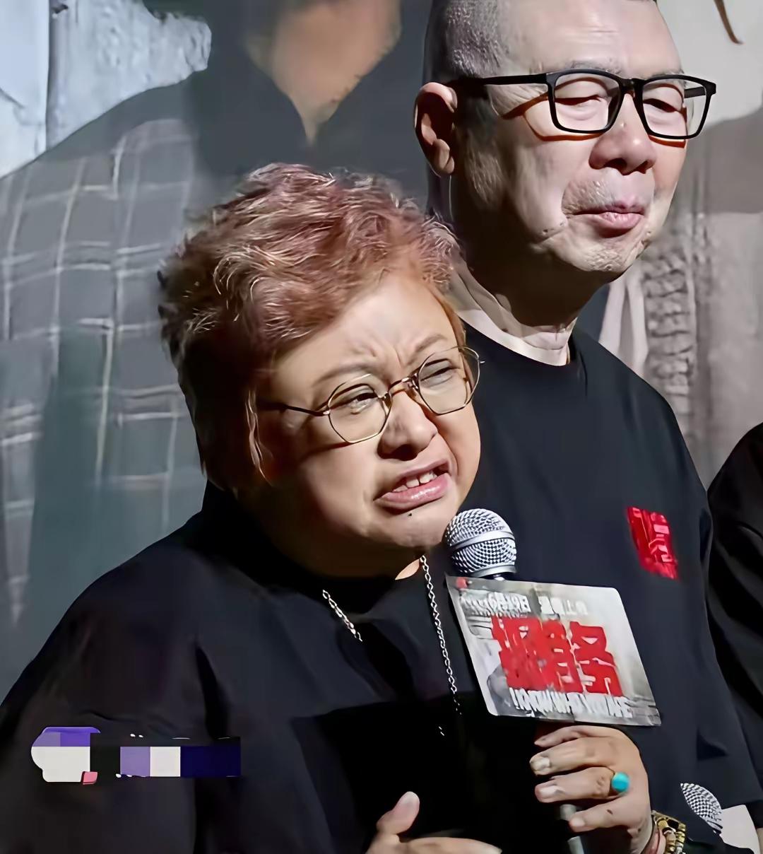 韩红一句“走个面儿”让冯小刚斥巨资拍摄的《抓特务》彻底抓瞎一帮人首映式“走个