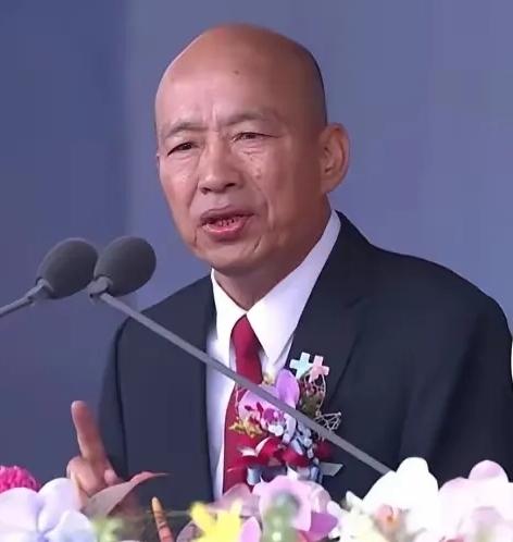 沈伯洋“不敢”批评韩国瑜、反赞其幽默？出于选票算计——顾及韩流、洋流的同质性？还