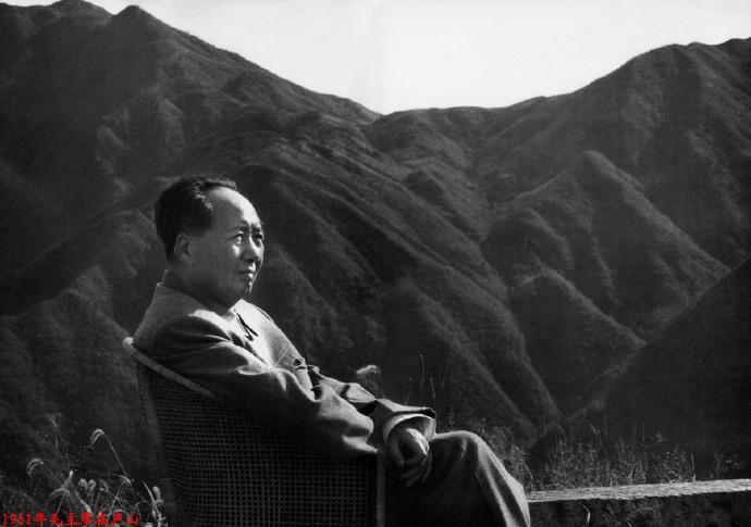 历史上的今日1961年9月22日为即将在武昌会见英国陆军元帅蒙哥马利，