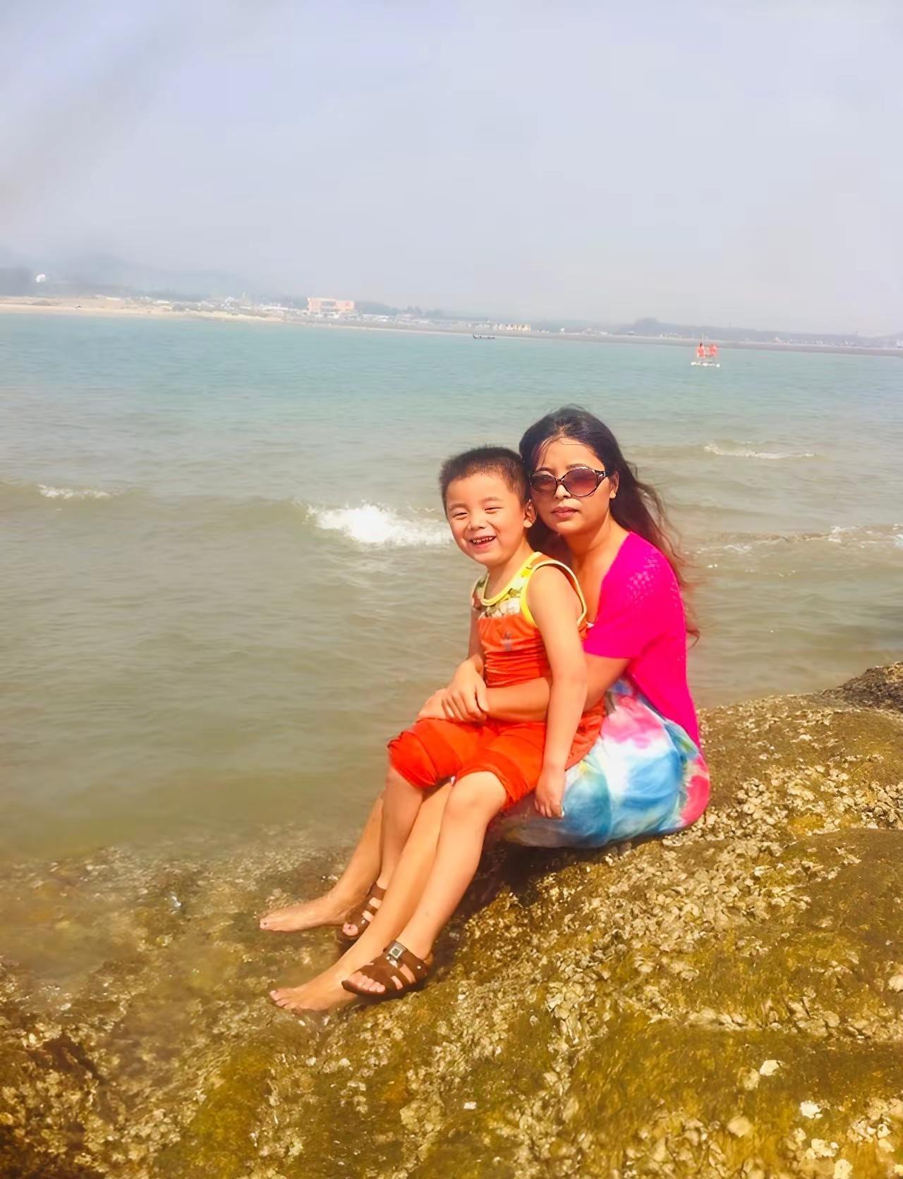 香港派位你看时间等过谁你看过去有多美