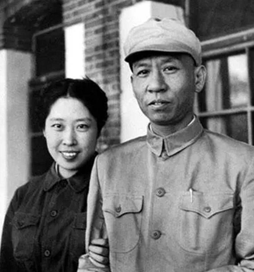 2006年10月13日，王光美逝世。临终的那段时间，子女问她还有有没有未完成的心