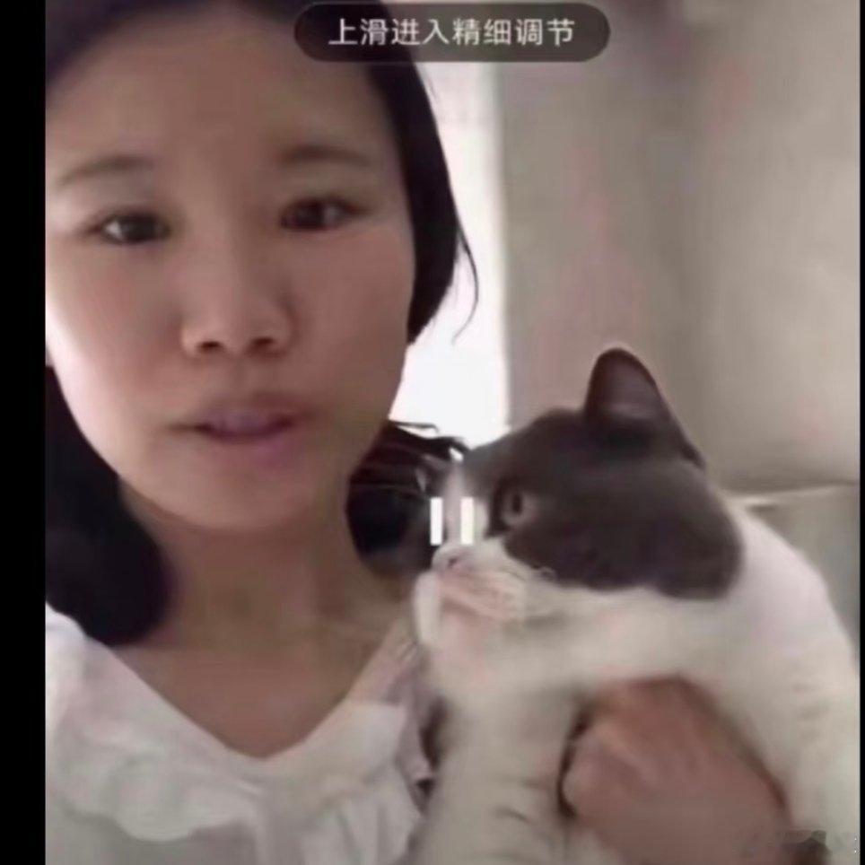 看了童锦程孩子妈妈发的截图，完全跟网上发的长相一样，网红离开滤镜真的还没有普通人