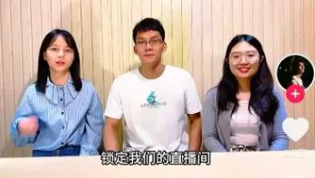 36岁的唐尚珺，终于不考了！这位连刷16次高考的钉子户，如今带着两名校友妹子，在