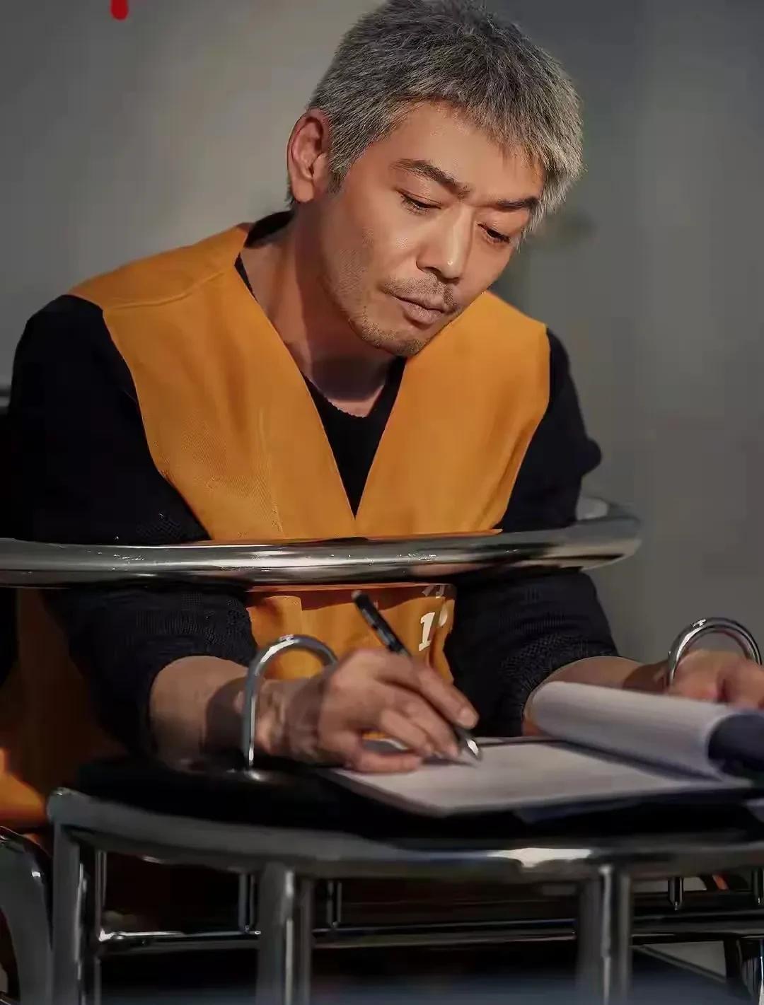 《以法之名》大结局，三个意难平。一是万海拿药被灭口。二是秦锋中刀强下线。三