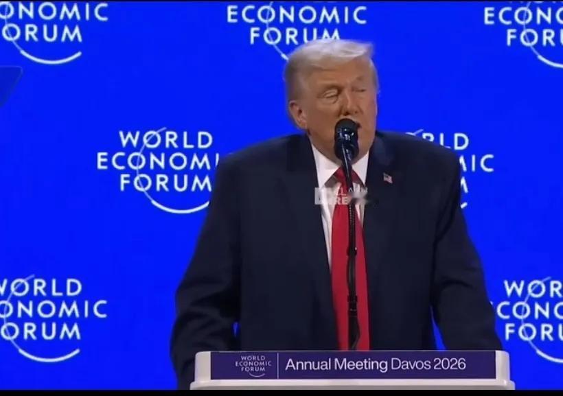 【我要的不是岛，而是一块冰】美国总统特朗普说:“我只要一块冰——寒冷且位置不佳