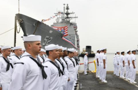 美国海军有个奇葩规定，如果你是海军的船长，已经接连工作了24小时了，你的身体已经