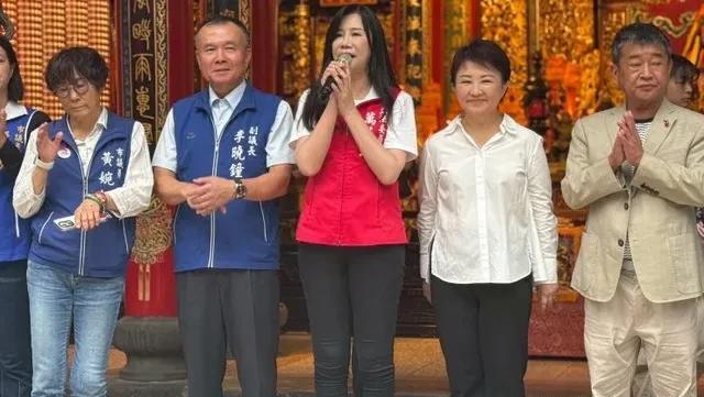 台中市长卢秀燕今天到桃园为国民党立委牛煦庭、万美玲站台时表示，2位国民党立委如此
