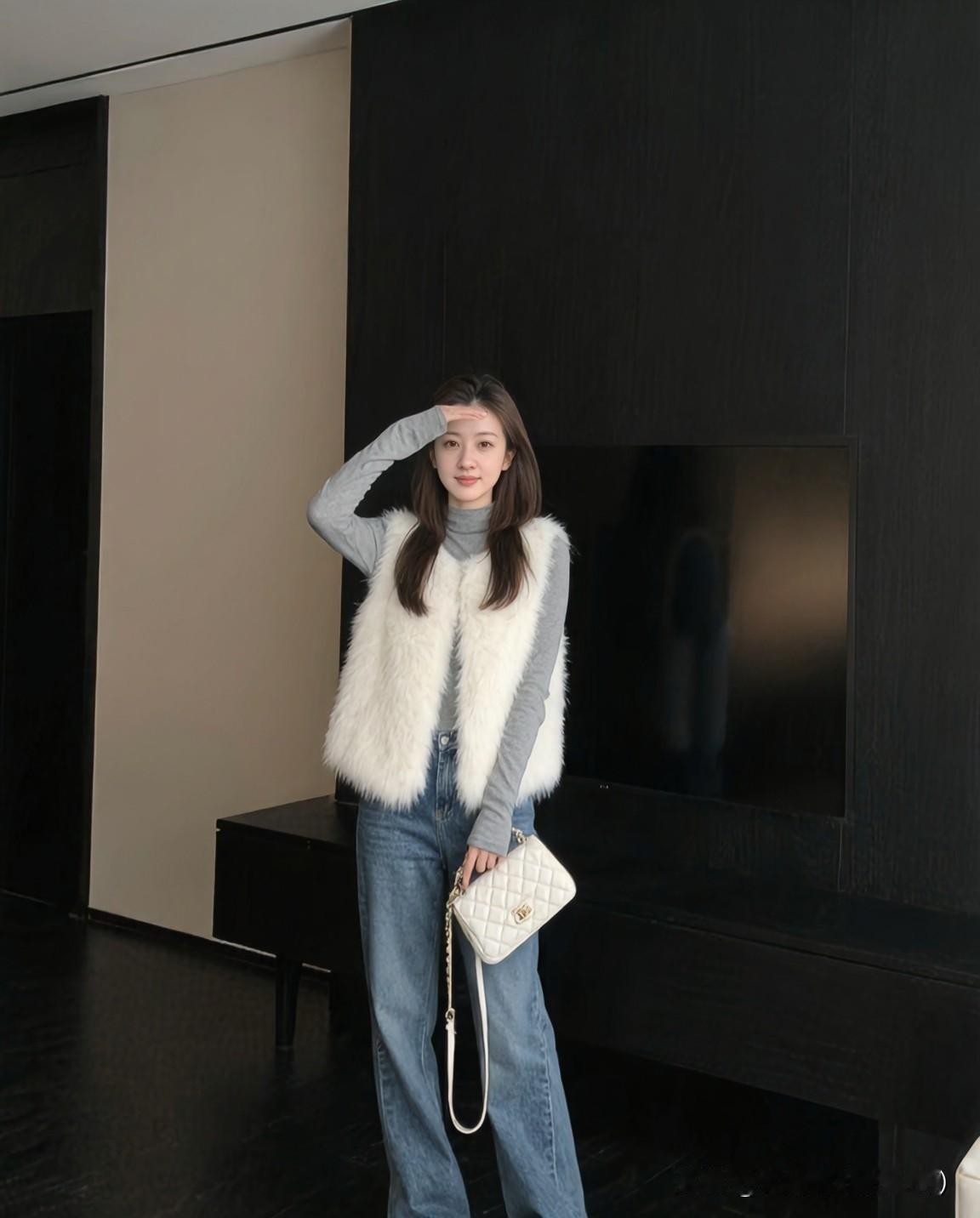 行过许多路，经历过许多事，遇见过许多人，也留下过不少遗憾。终于明白，人