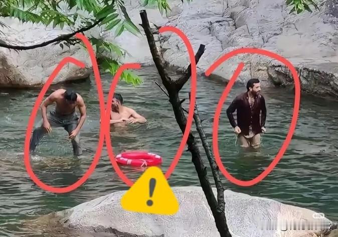 印度游客庐山洗澡还拿救生圈当玩具？这操作把网友看懵了。谁能想到，庐山景区的溪水