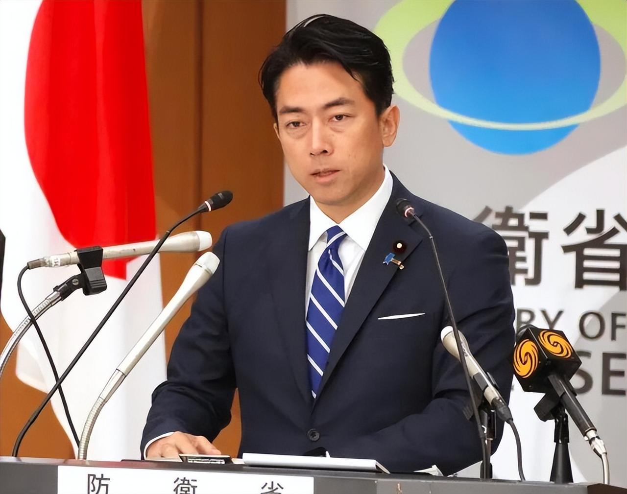 你敢信吗？日本防卫省搞出一份598页的防卫白皮书，不光内容全在骂中国，还专门做了