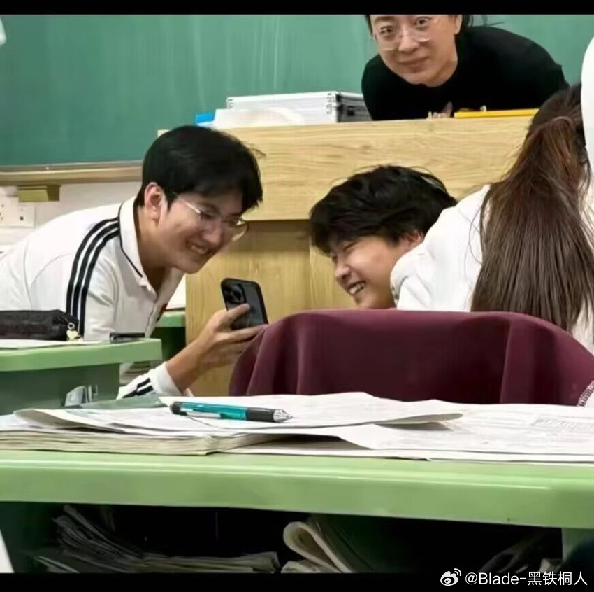 —我的手机也要被没收吗—对（网友用AI改的图二）