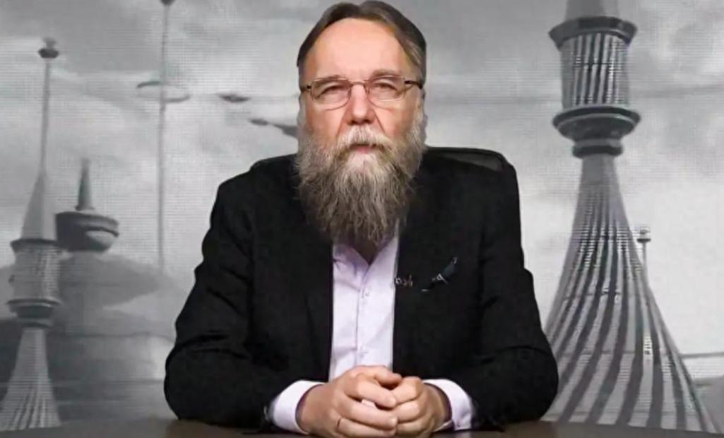 普京智囊做出预言：下一个爆发战争的地方不是台海，也不是南海！ 杜金这人说话可