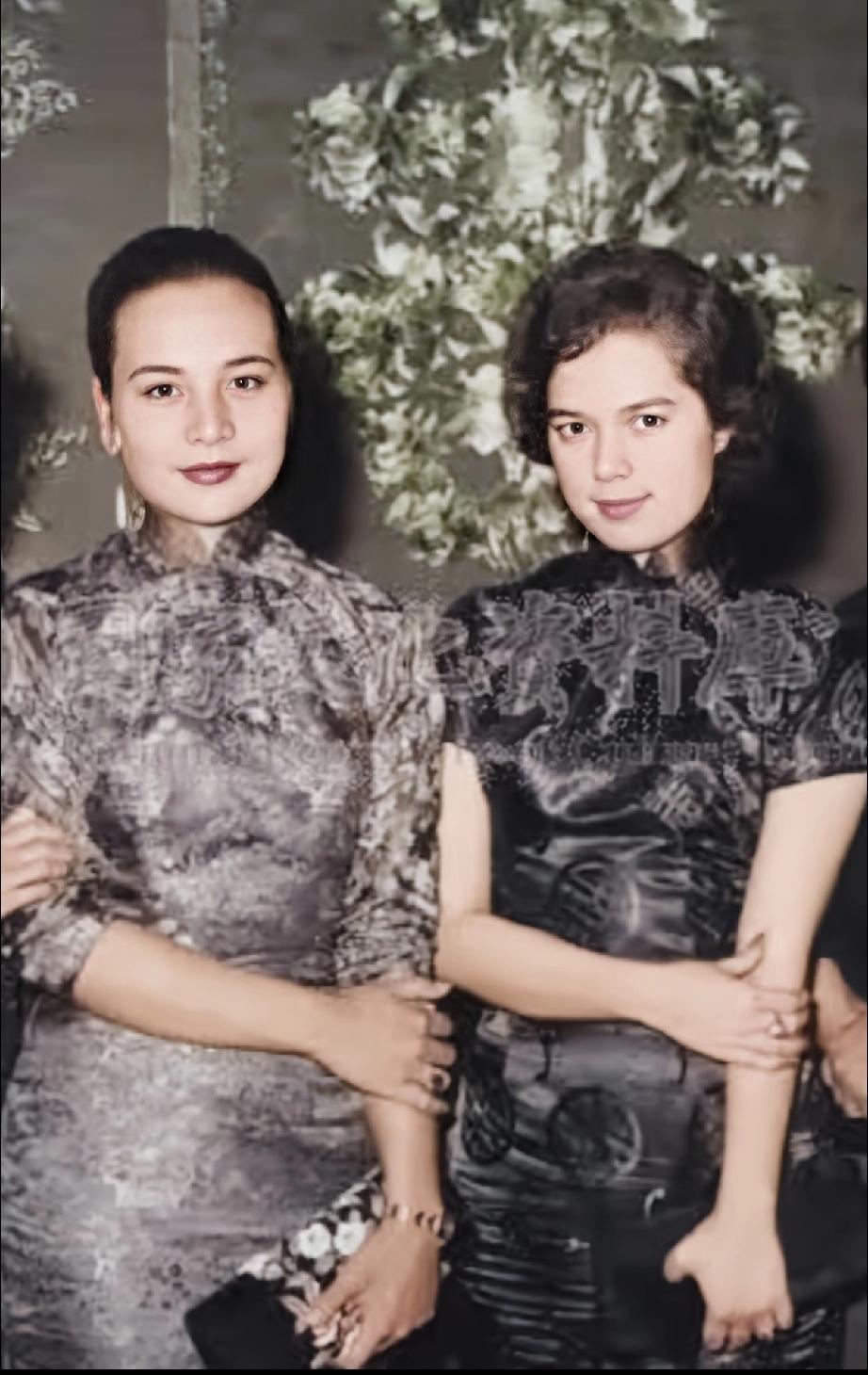 蒋家的两位混血美女，看起来年龄相仿，却是两辈人。一位是蒋经国的掌上明珠中俄混血