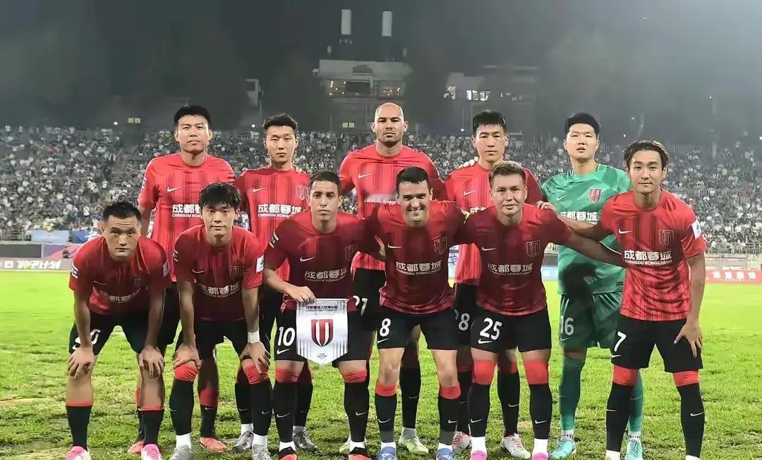 别急着给徐正源唱挽歌。成都蓉城的“后徐正源时代”，剧本早已写好了第一幕。你