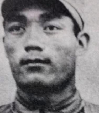 1952年,一名志愿军战士悄悄顺走一袋美军地雷,兴冲冲带回阵地向连长请功,谁知连