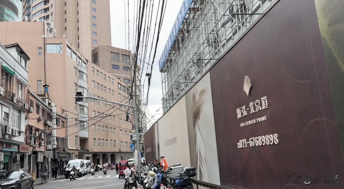 上海《新弘·北京道》最低一平米18.8万的房子，谁能买得起？女儿在上海人民广