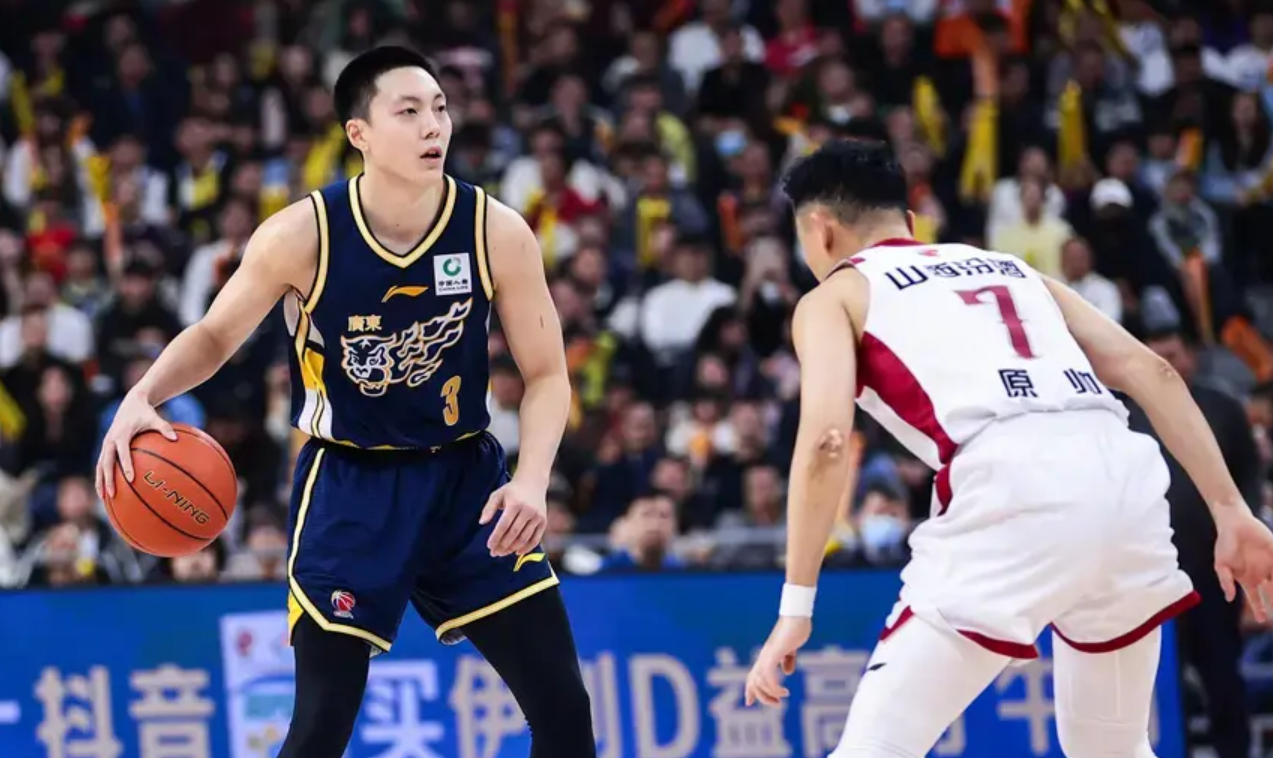 解说: 广东山西没有加时鏖战到十点多, 真是撕咬到指甲