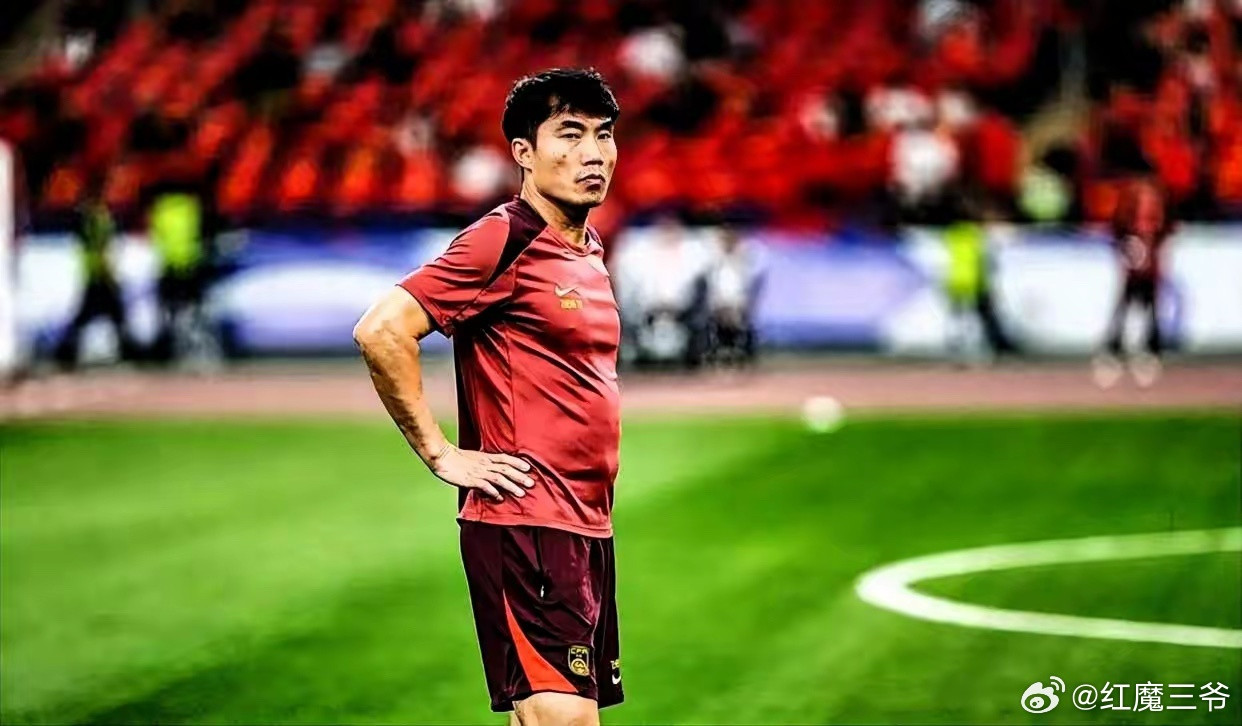 郑智给所有的球员上了一课！无论你球员时代多么的厉害，就算参加过世界杯，你也别太得