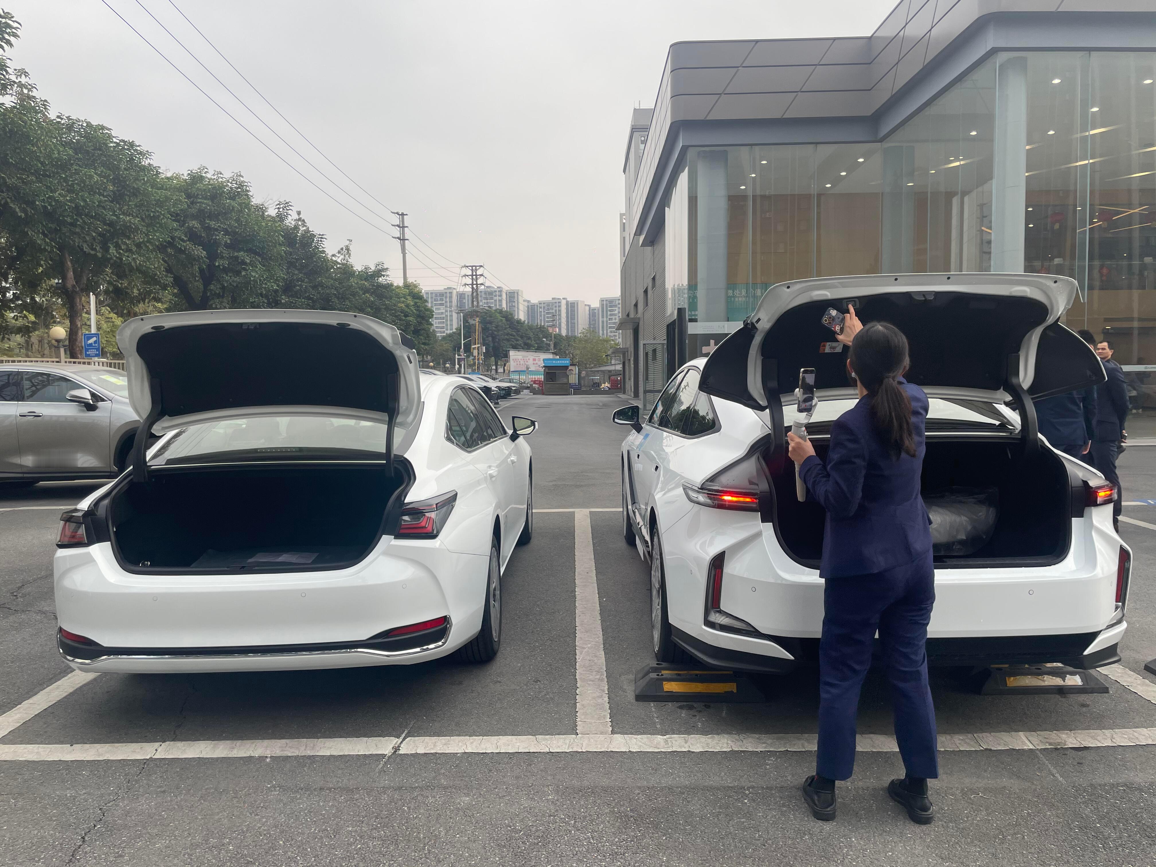 全新雷克萨斯ES到店实拍新款老款对比感觉怎么样？