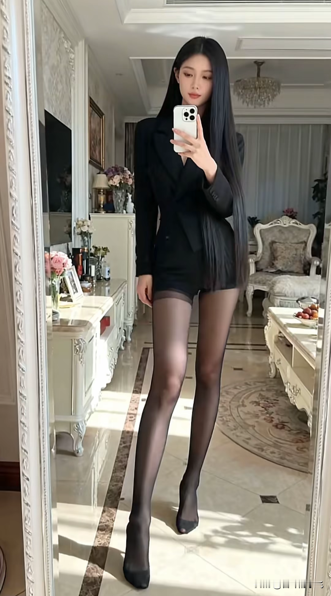 今日来个御姐范，这样穿上班去，回头率多少？