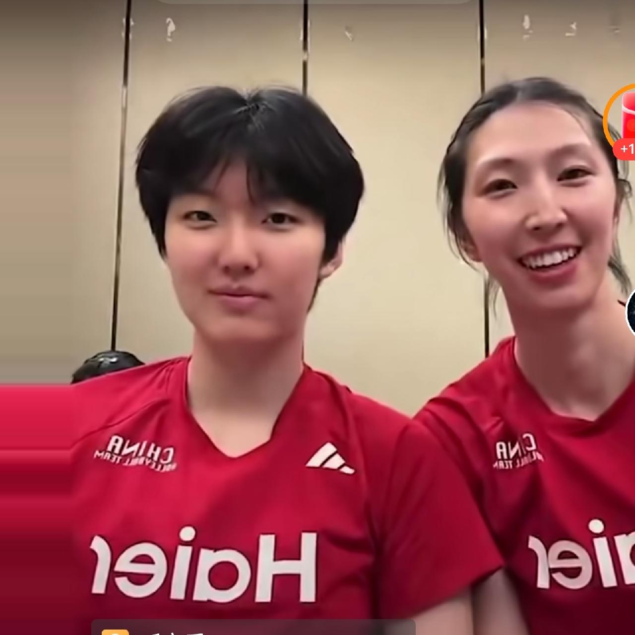 目前江苏女排在国家队发展得最好的球员，是来自南通的小姑娘吴梦洁和郭中楠，成了国家
