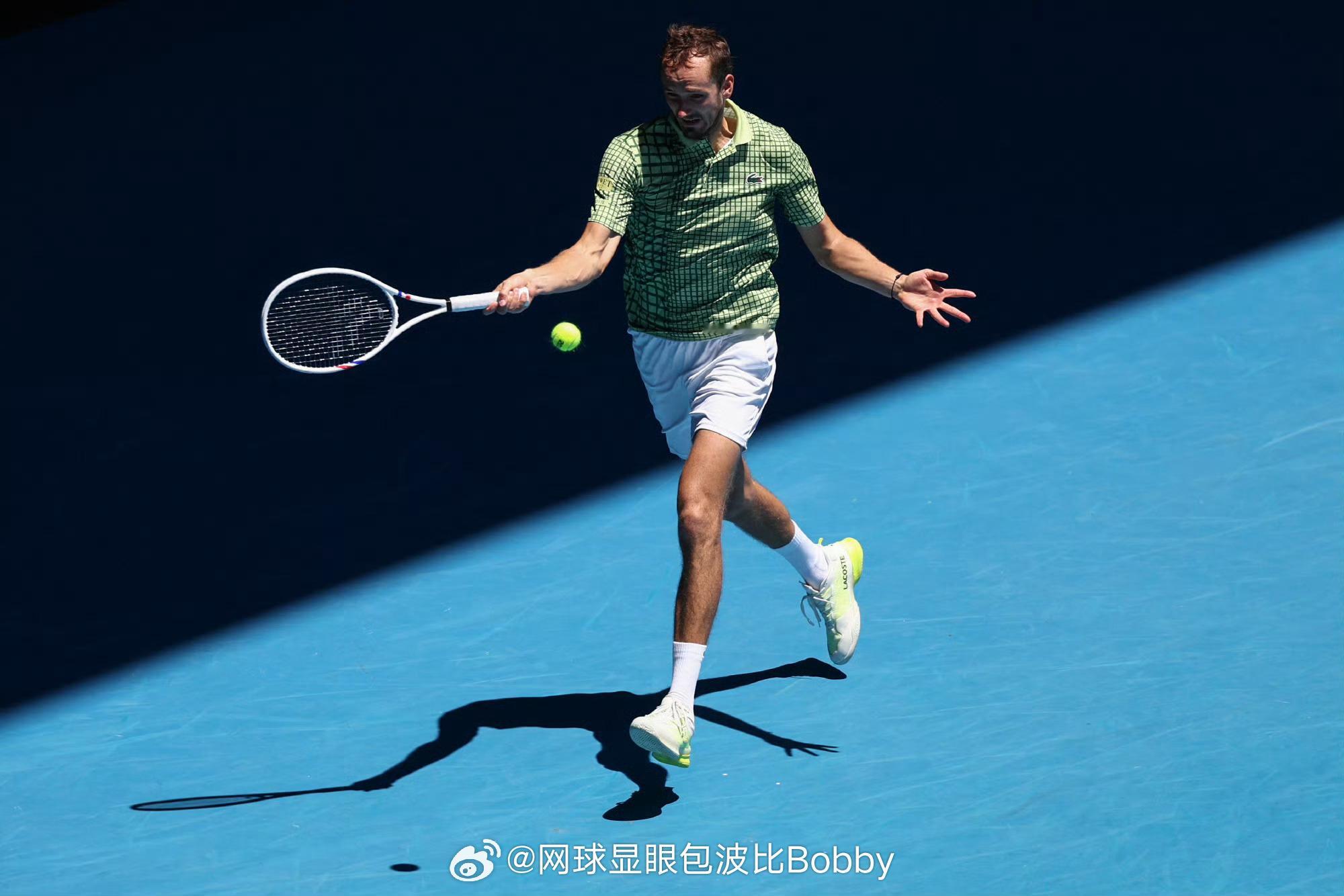 梅德韦杰夫逆转进澳网16强梅总五盘大战晋级🔥澳网2026三届赛会亚军，梅德