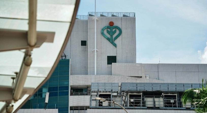 珍惜生命，香港将军澳一名85岁患结肠癌女病人进行横结肠造口手术约3周后，发现造口