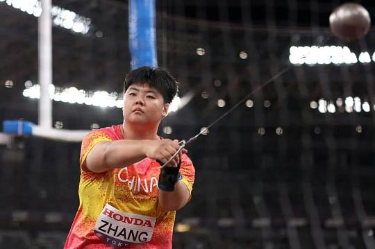 中国田径小将集团爆发!严子怡，女子标枪，18岁。2026年5月钻石联赛厦门站投