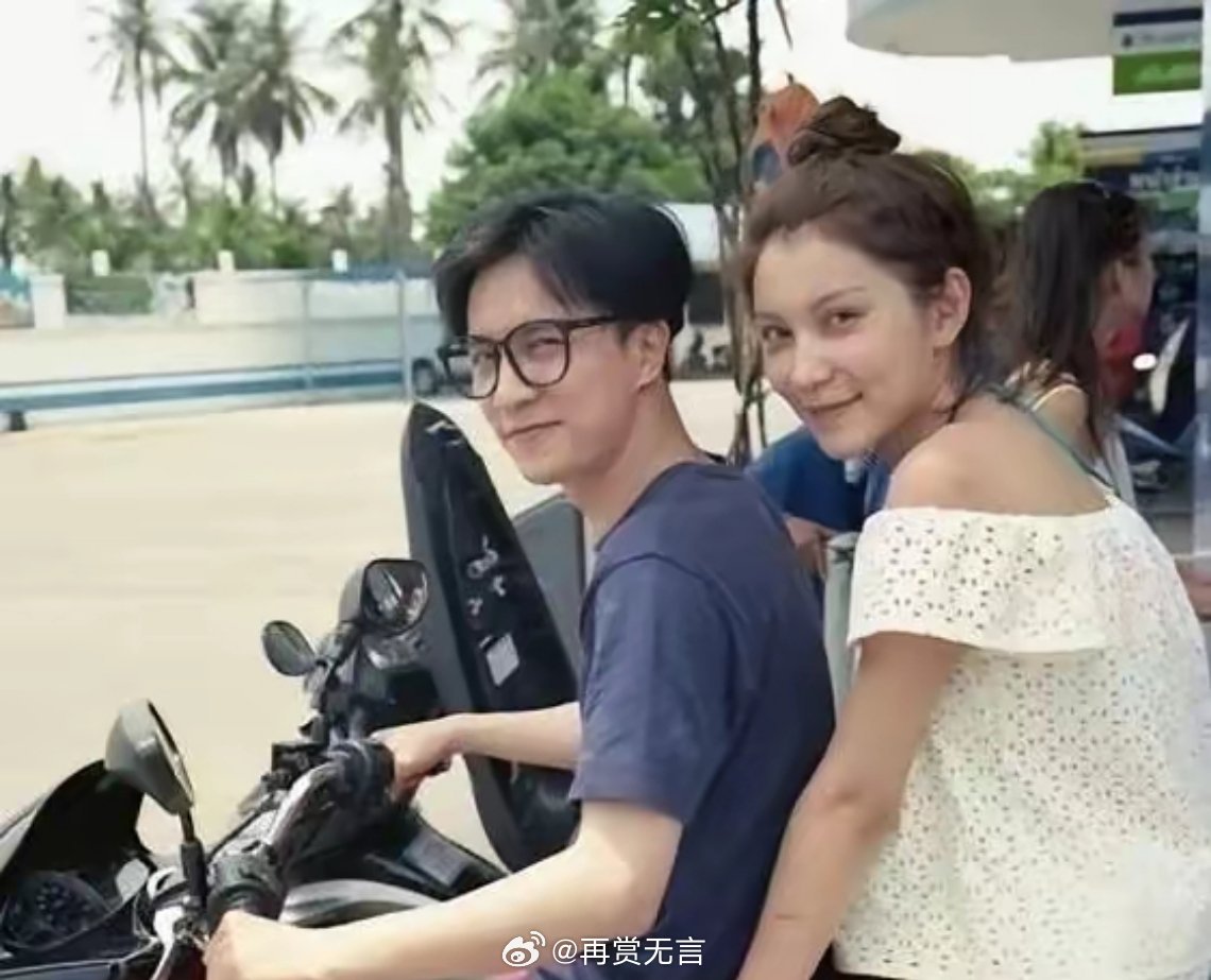 42岁的薛之谦，给所有人上了一课：恋爱可以分，但情绪不稳定的人，真的不能谈。不然