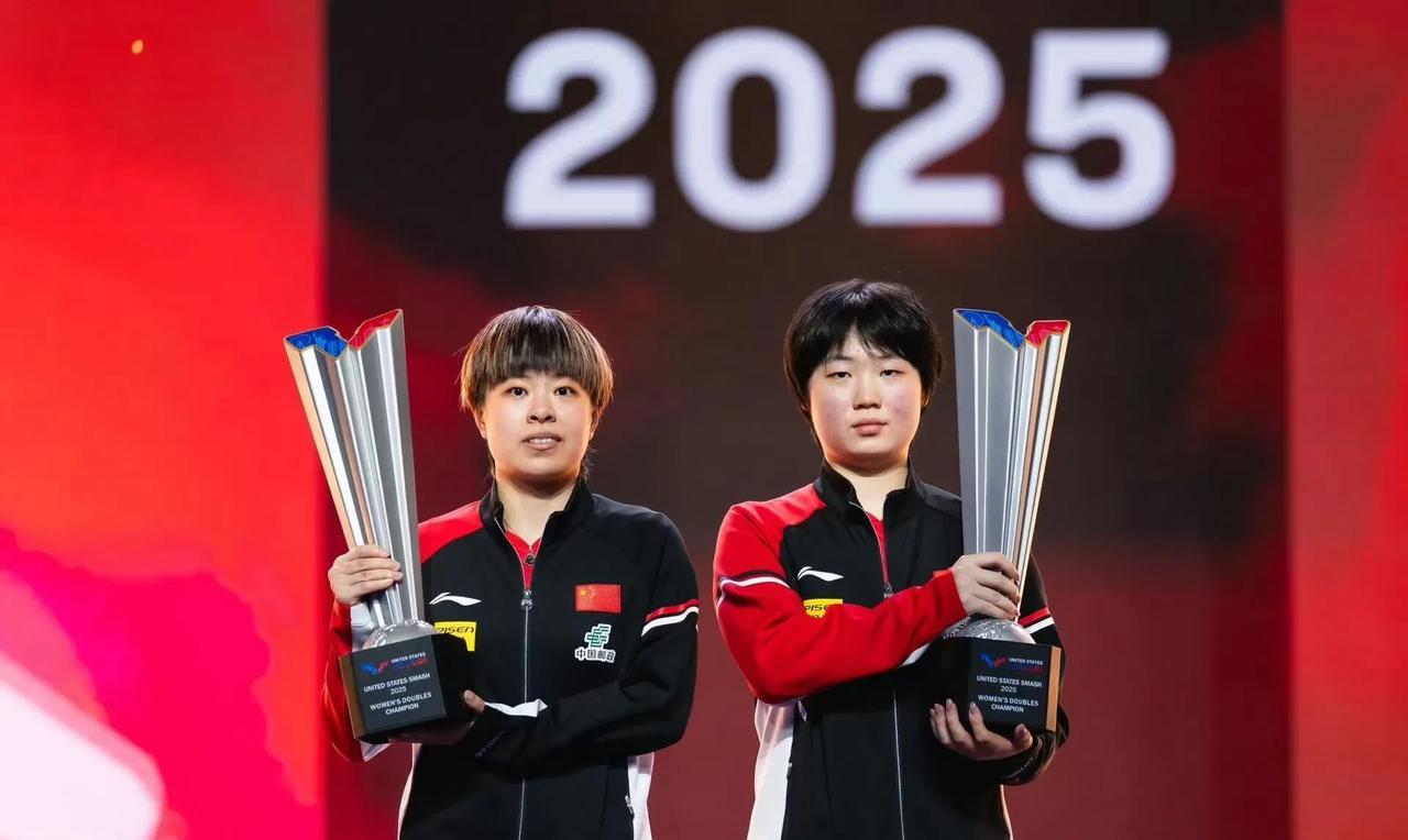 蒯曼跟谁配双打都能夺冠？没错，多哈世乒赛女双她跟曼昱配合夺冠了，转眼间在美国大
