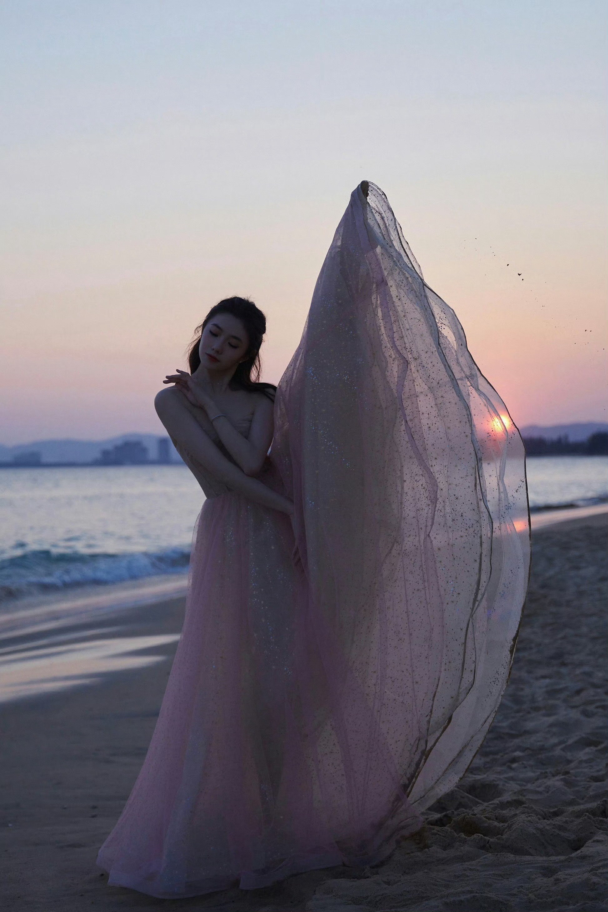 刘浩存x海边轻纱曼舞，柔美甜蜜[爱心]​​​
