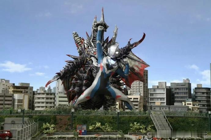 奥特曼ACG次元大赏我的2025年终总结壁纸一组泽塔奥特曼和盖亚奥特曼壁纸。