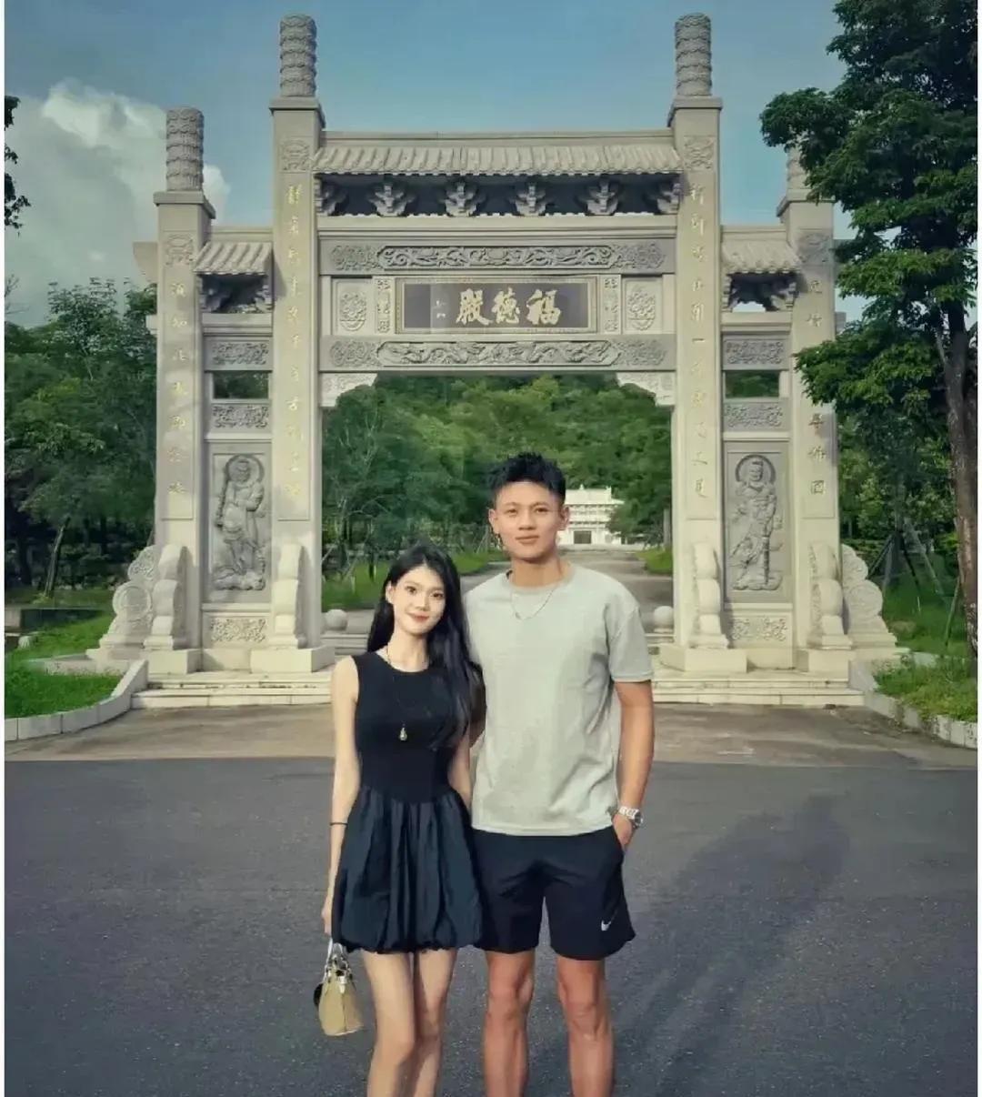 这就是人人都羡慕的爱情吧。