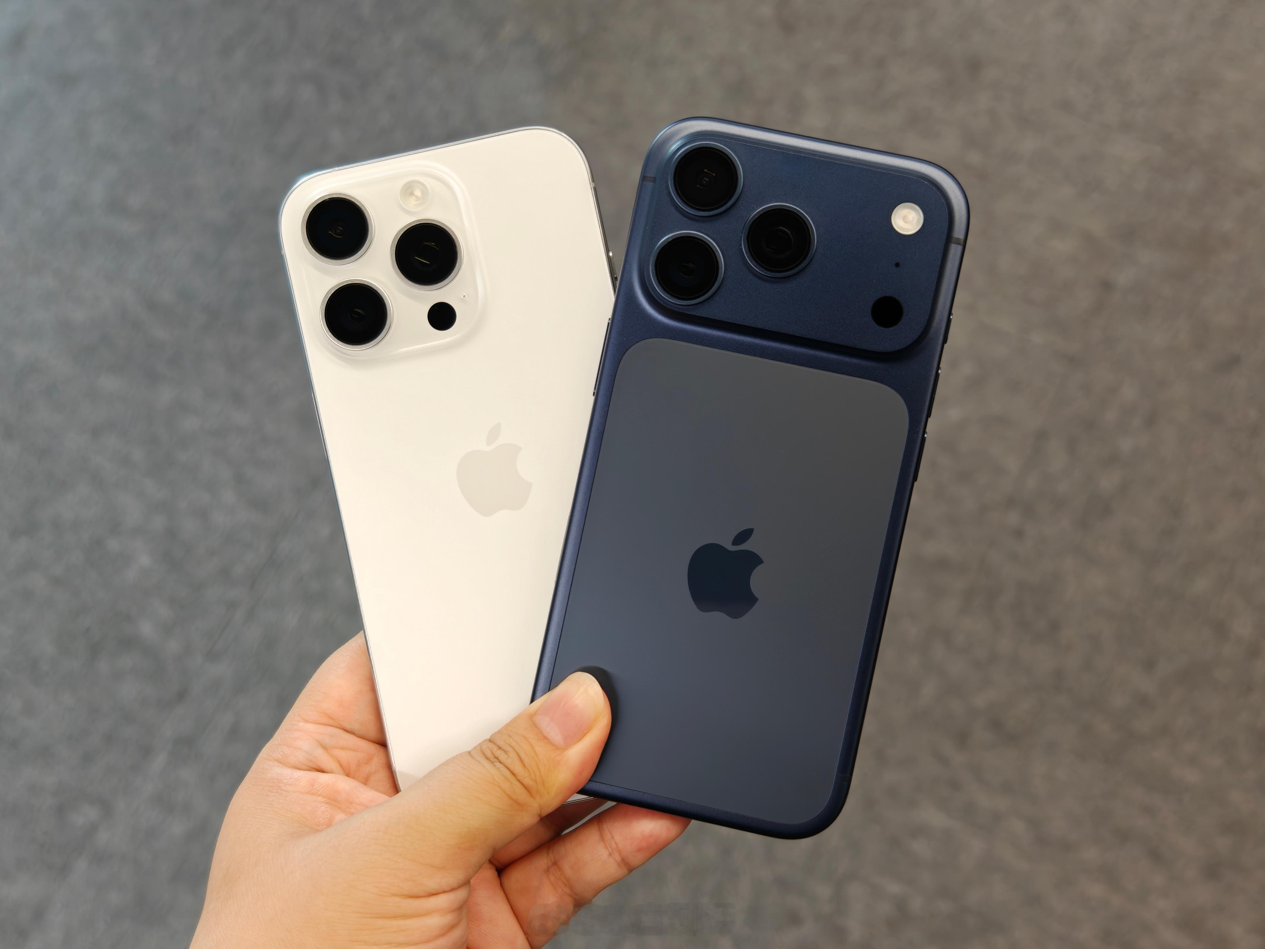 第一批iPhone17贴膜受害者出现了铝合金vs钛金属iPhone17Pr