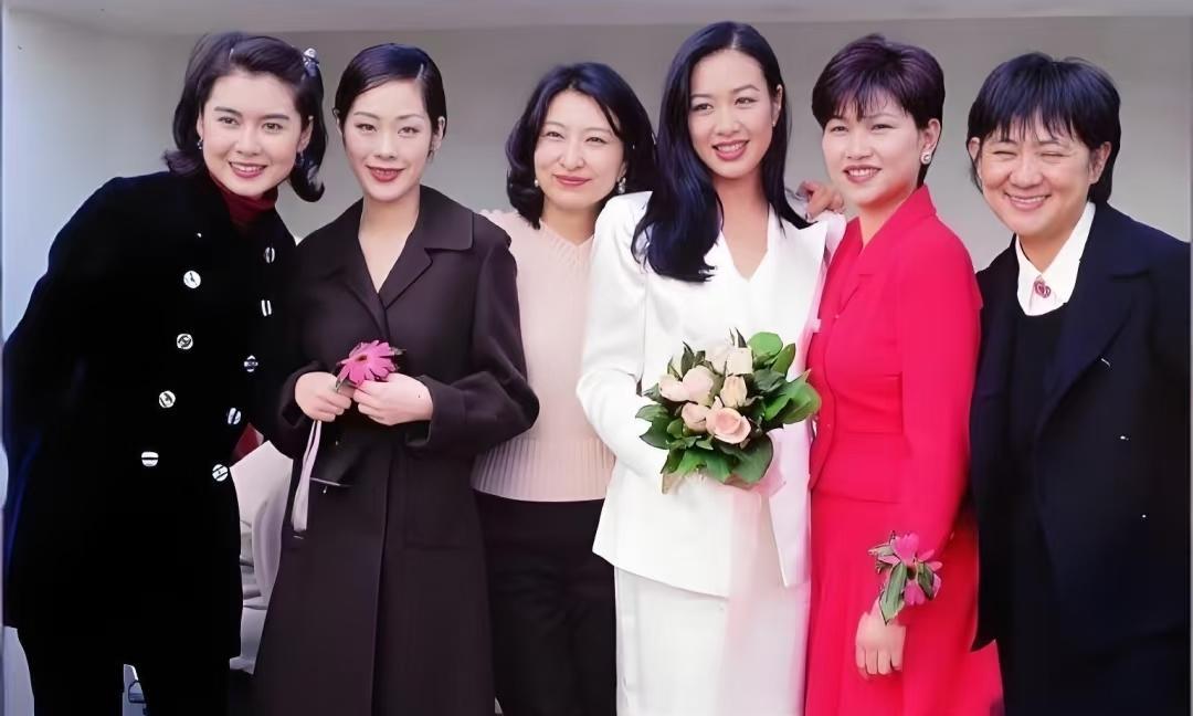 1996年的穿搭绝了！