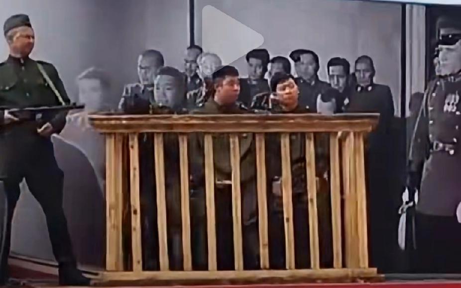 俄罗斯远东城市阅兵式惊现“审讯日本战犯”名场面，还是俄罗斯人会玩，目标直指日本，