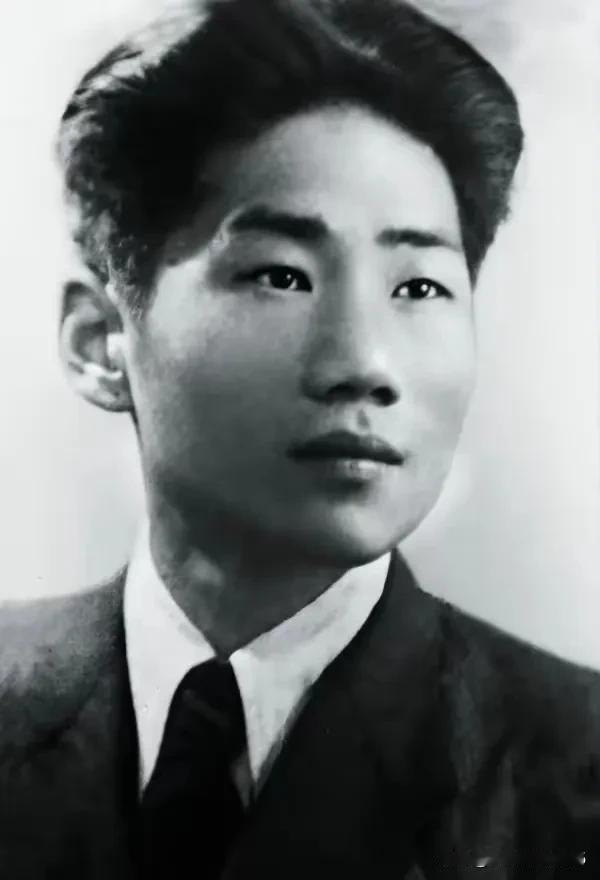 大家都以为毛岸英牺牲后蒋介石会暗自窃喜，但其实没有，而是对蒋介石内心有很大的触动