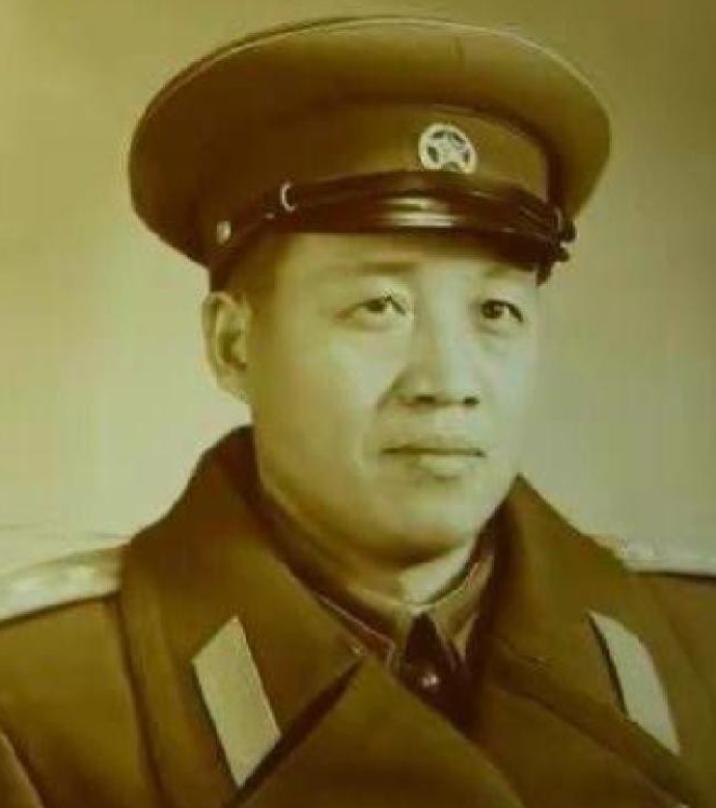 1950年朝鲜战场，一个团长带着两千多人失联了两天两夜，回来直接卡死了美军一个师